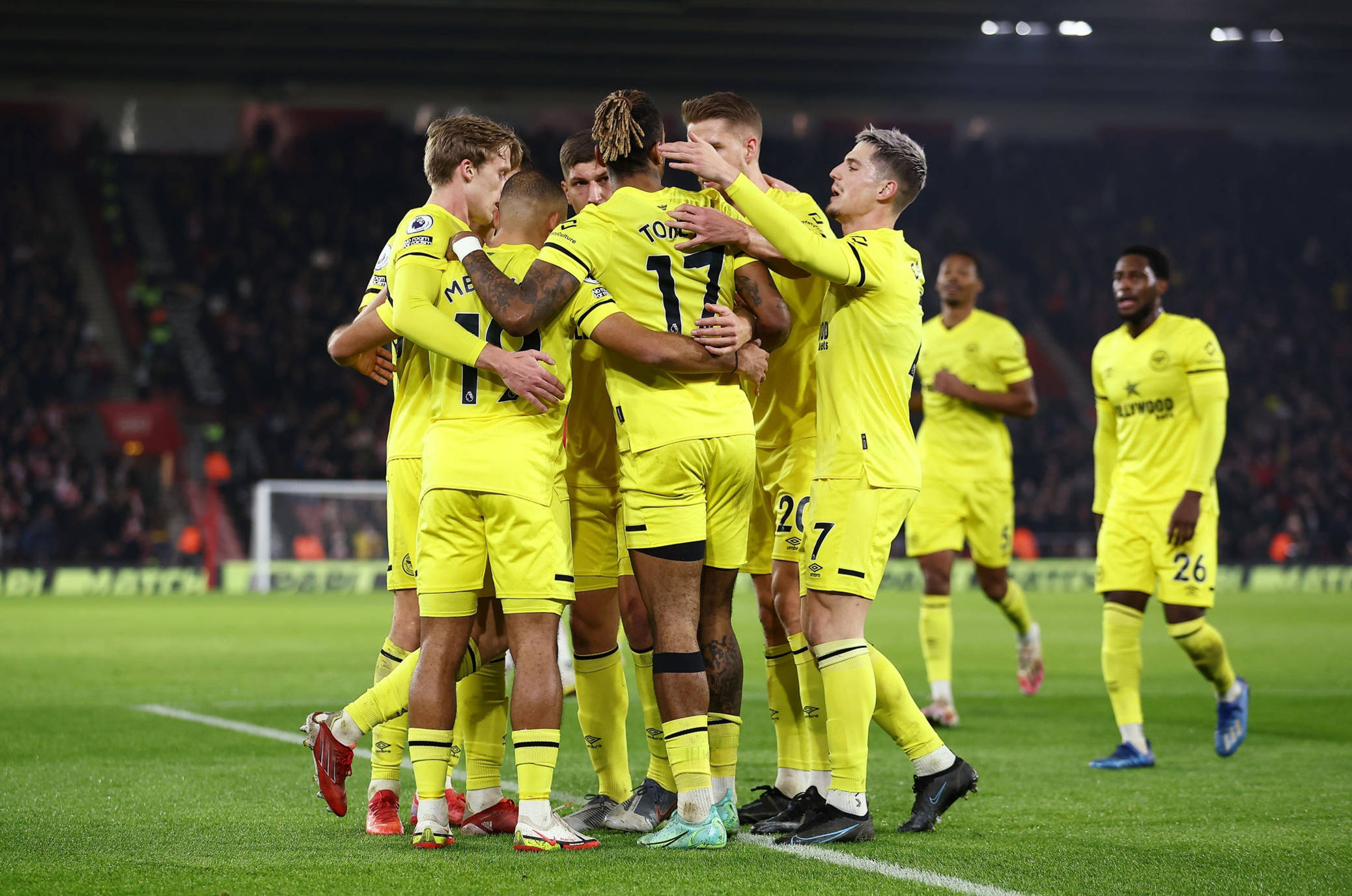 中占据更有 中占据更有